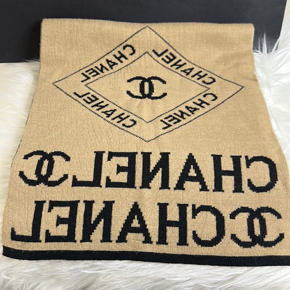 💯Authentic Chanel Scarf 🍀